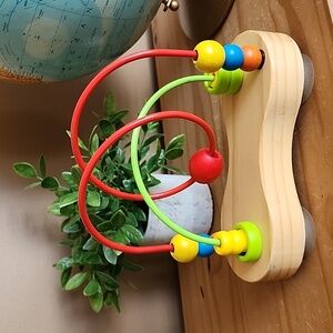 HAPE double bubble wooden bead maze